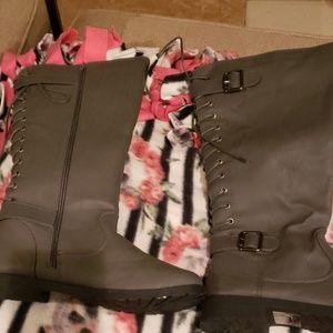 Womens boots